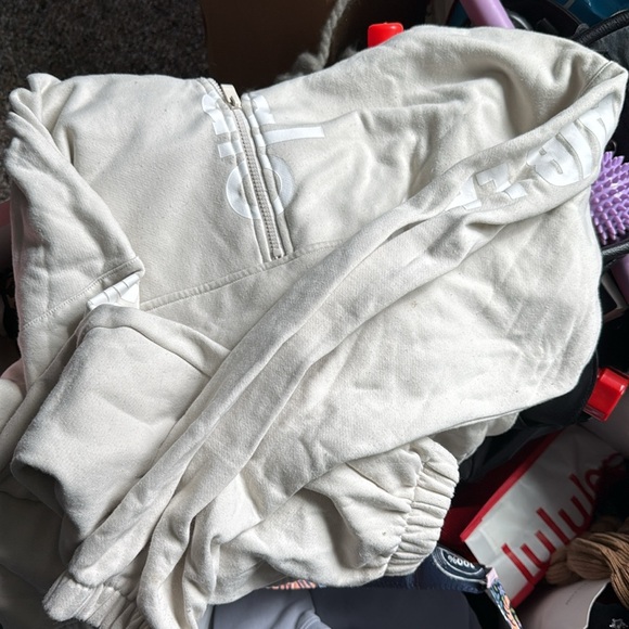 ALO Yoga Solar Hoodie - Picture 7 of 7